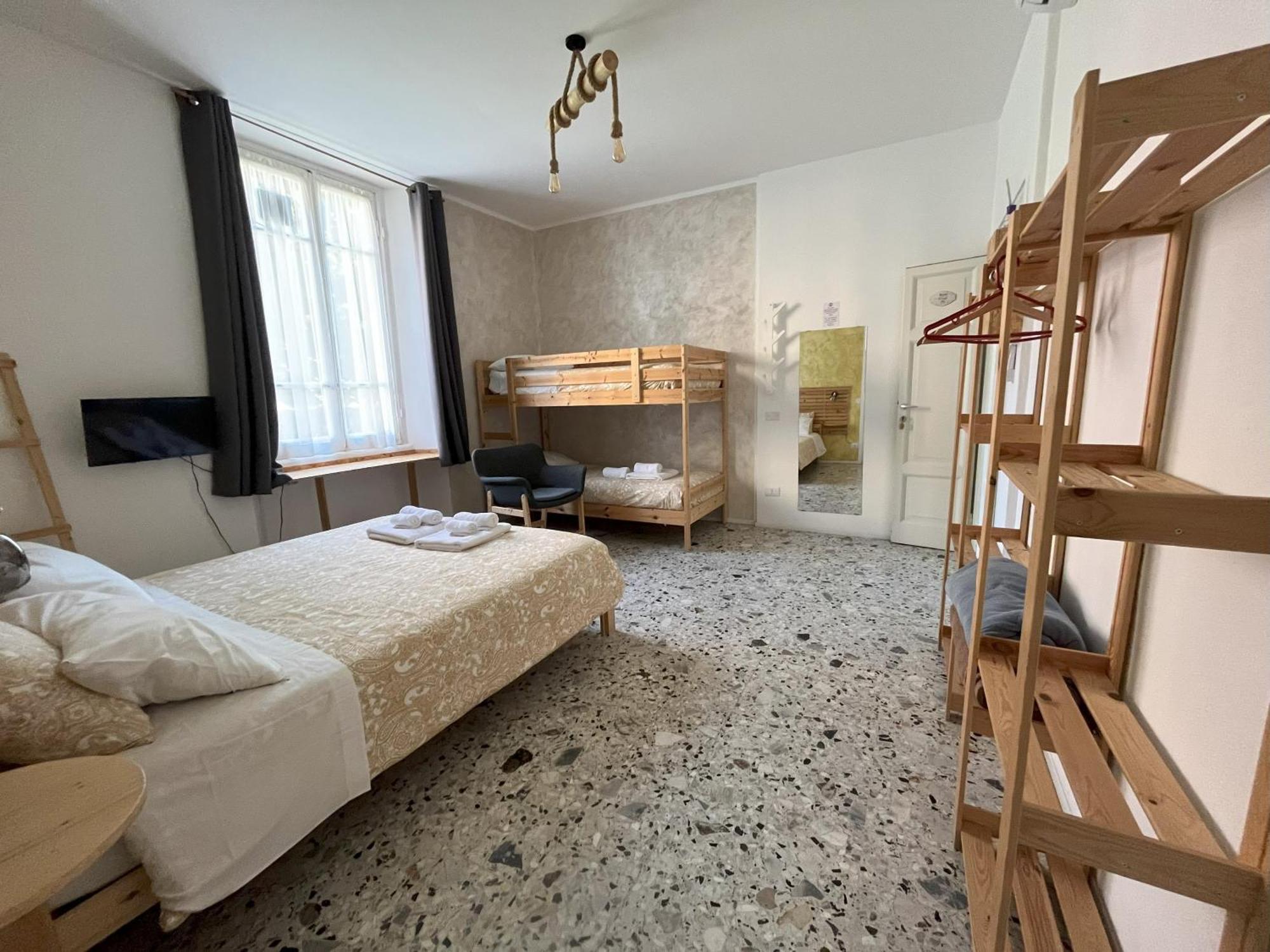 B&B Red House Garlate Экстерьер фото